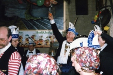 1988-Bombakkes-Carnavalsfeest-in-Cafe-de-Witte-Olifant-01