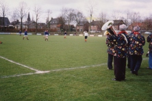 1994-Bombakkes-versus-Maskotters-Voetbalwedstrijd-04