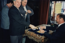 1998-Stichting-Kels-zitting-Jan-Janssen-02