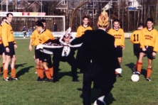 2001-Bombakkes-Prins-Aftrap-Voetbalwedstrijd-Vitesse08-07
