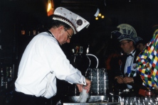 2002-Bombakkes-Dinsdagavond-Carnaval-in-Hotel-de-Kroon-08
