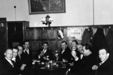 1950er-jaren-Bombakkes-in-Hotel-de-Kroon