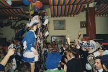 1994-Bombakkes-in-zaal-Hotel-de-Kroon-11