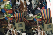 1994-Bombakkes-in-zaal-Hotel-de-Kroon-18