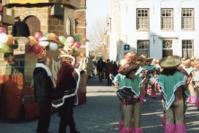 1982-Bombakkes-Carnavalsoptocht-14
