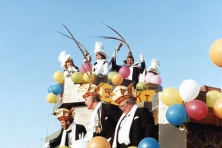1983-Bombakkes-Carnavalsoptocht-06