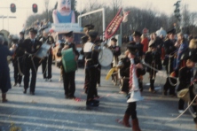 1983-Bombakkes-Carnavalsoptocht-de-Bolderkar-01