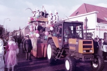 1985-Bombakkes-Carnavalsoptocht-03