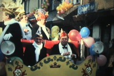 1985-Bombakkes-Carnavalsoptocht-07