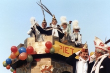 1986-Bombakkes-Carnavalsoptocht-01