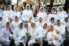 1988-Bombakkes-Carnavalsoptocht-Vrienden-van-Theo-Roosenboom-01