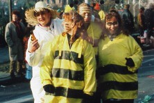 1999-Bombakkes-Optocht-Vriendengroep-Davy-Goertz-26