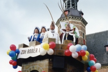 2001-Bombakkes-Carnavalsoptocht-02