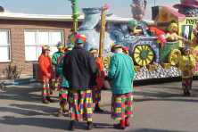2001-Bombakkes-Carnavalsoptocht-Vriendengroep-Davy-Goertz-40