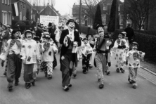 1967-Bombakkes-Carnavalsoptocht-07-Zandstraat-1e-prijs