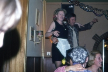 1973-Cafe-van-Arensbergen-Carnaval-04