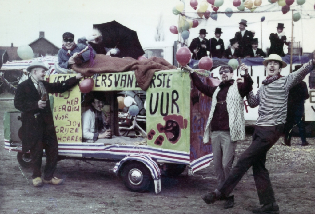 1976-Bombakkes-Carnavalsoptocht-52