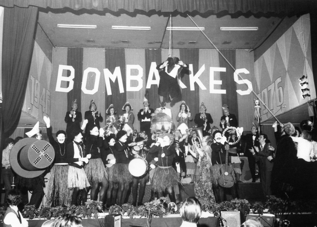 1976-Bombakkes-Zitting-06
