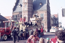 1976-Bombakkes-Carnavalsoptocht-03