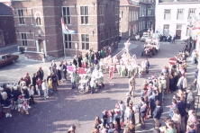 1976-Bombakkes-Carnavalsoptocht-06