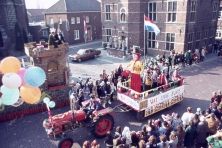 1976-Bombakkes-Carnavalsoptocht-11