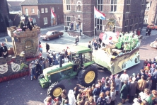 1976-Bombakkes-Carnavalsoptocht-18