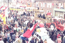 1976-Bombakkes-Carnavalsoptocht-45