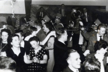 1957-Bombakkes-Carnavalsbal-Hotel-de-Kroon