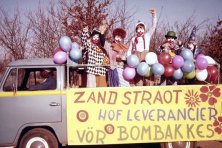 1975-Bombakkes-Carnavalsoptocht-016