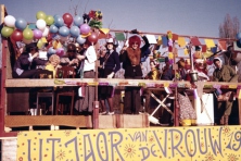 1975-Bombakkes-Carnavalsoptocht-017
