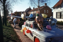 1975-Bombakkes-Carnavalsoptocht-08