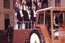 1975-Bombakkes-Ontvangst-Stadhuis-07