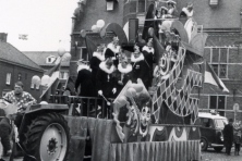 1966-Bombakkes-Carnavalsoptocht-02