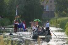 2006-06-24-Bombakkes-Zomercarnaval-Deelnemers-29