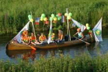 2006-06-24-Bombakkes-Zomercarnaval-Deelnemers-53